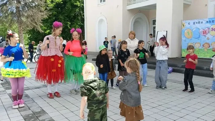 i (3)